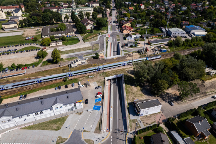 Teresin, tunel drogowy, nowa infrastruktura, widok z lotu ptaka, otwarcie