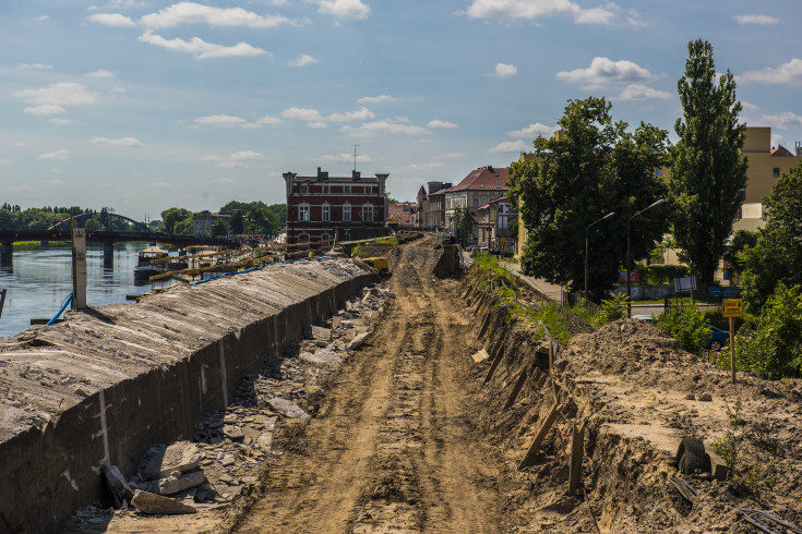 przebudowa, modernizacja, POIiŚ 2014-2020, Program Operacyjny Infrastruktura i Środowisko, Gorzów Wielkopolski, estakada, nasyp, prace budowlane, inwestycja