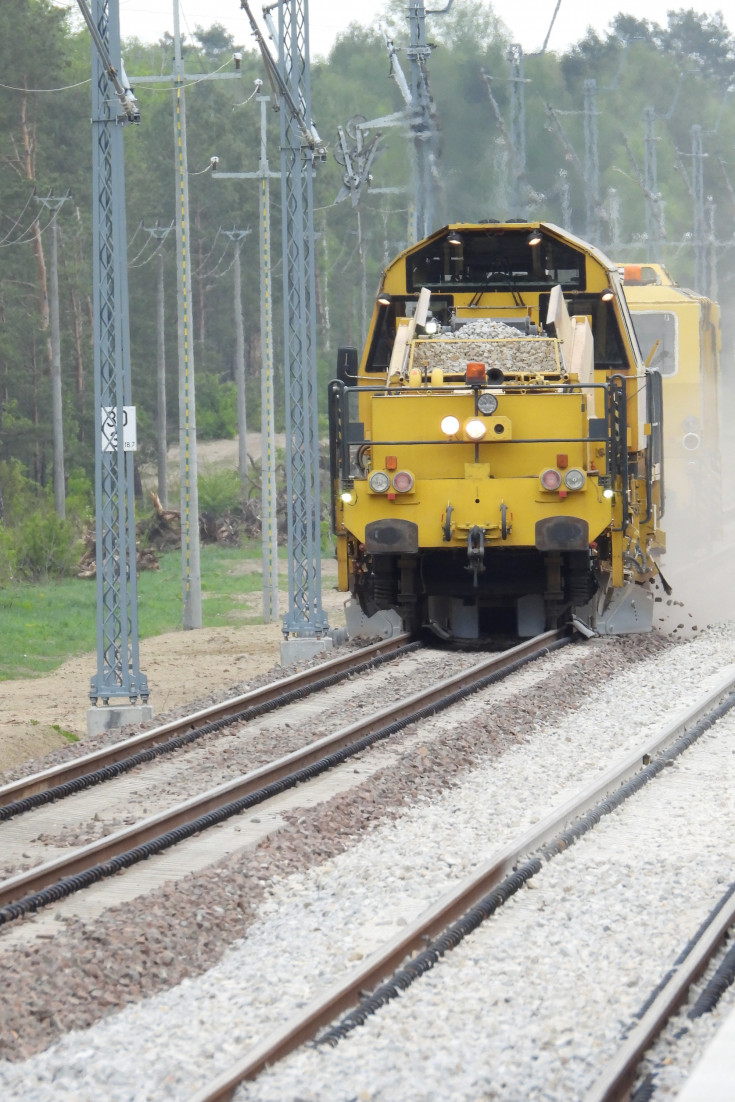 LK7, Otwock, nowa infrastruktura pasażerska, nowy tor