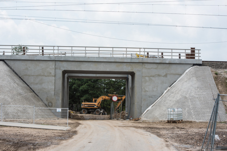 wiadukt, modernizacja, POIiŚ 2014-2020, Program Operacyjny Infrastruktura i Środowisko, tor, Czachówek, Czachówek Górny, inwestycja