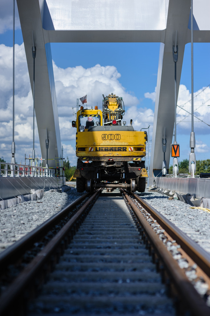 most, modernizacja, POIiŚ 2014-2020, port, Program Operacyjny Infrastruktura i Środowisko, pociąg techniczny, Port Gdańsk, LK226, Martwa Wisła, Port Gdańsk Północ, maszyna, inwestycja