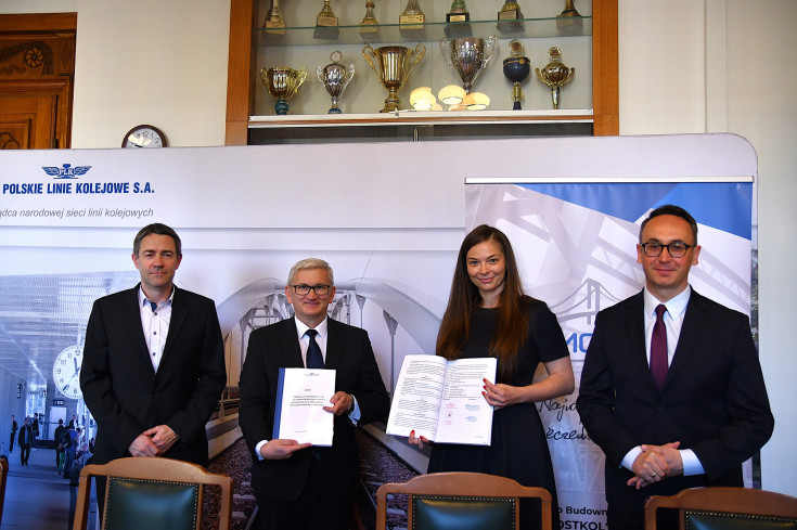 peron, stacja, tunel, Tomaszów Mazowiecki, Program  Przystankowy