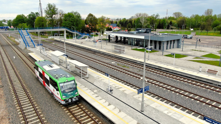 stacja, Bielsk Podlaski, nowa infrastruktura, nowy peron, pociąg osobowy