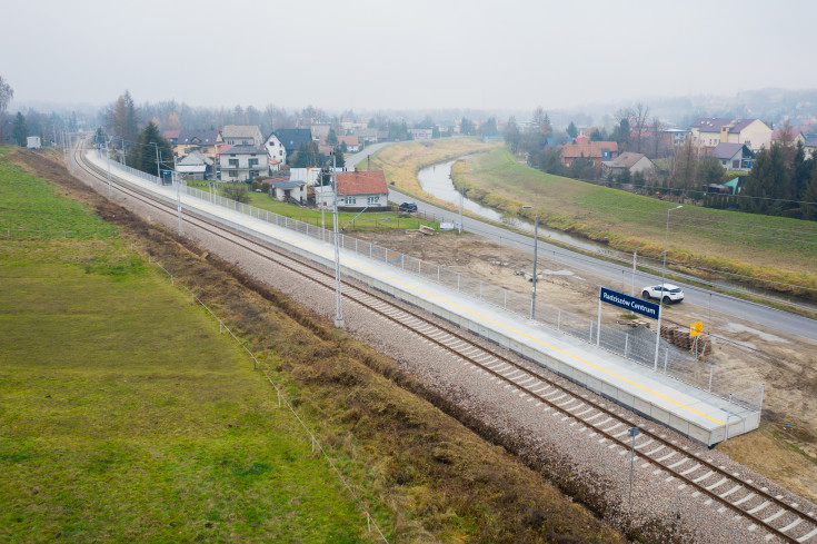 Chabówka, nowy przystanek, LK99, Sucha Beskidzka, Radziszów Centrum, LK97, LK98, nowa infrastruktura pasażerska, nowy tor, kolejowa zakopianka