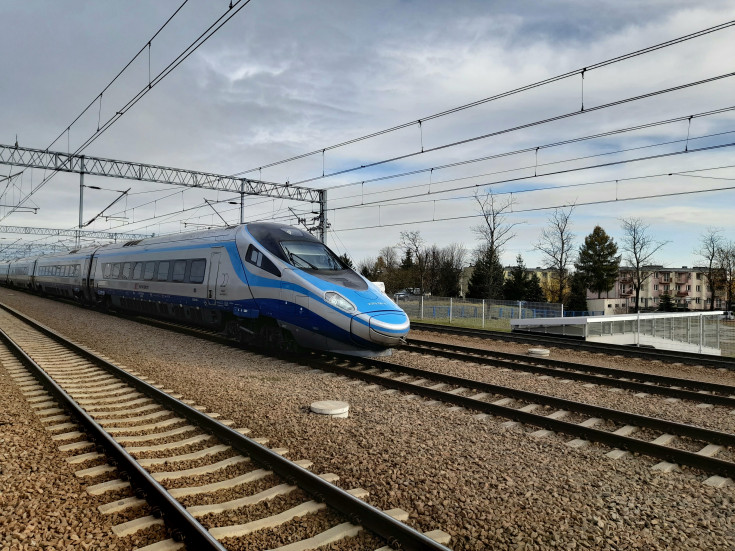 Pendolino, Włoszczowa Północ, tor, pociąg pasażerski