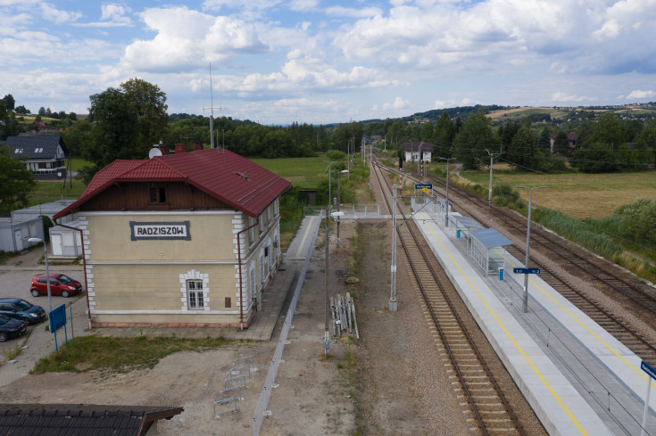 stacja, POIiŚ 2014-2020, LK97, Radziszów, kolejowa zakopianka, nowy peron