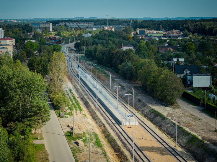 stacja, LK182, nowa infrastruktura, przejazd drezyną, kolej na lotnisko, widok z lotu ptaka, Poręba