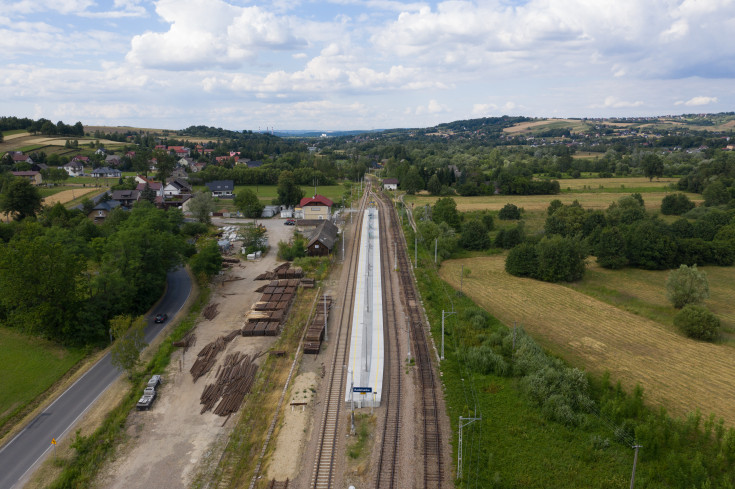 stacja, POIiŚ 2014-2020, LK97, Radziszów, kolejowa zakopianka, nowy peron