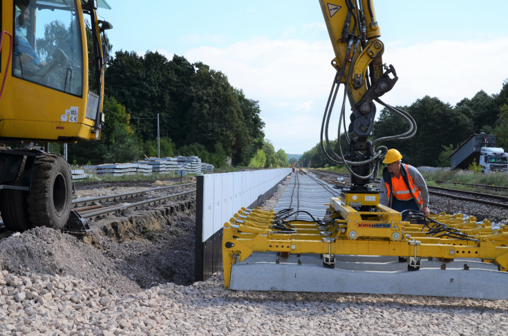 LK25, maszyna, nowa infrastruktura, nowe podkłady, Stąporków