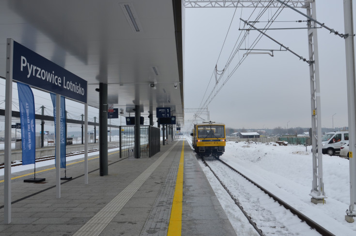 LK182, briefing prasowy, nowa infrastruktura, pociąg pasażerski, przejazd drezyną, kolej na lotnisko, Pyrzowice Lotnisko