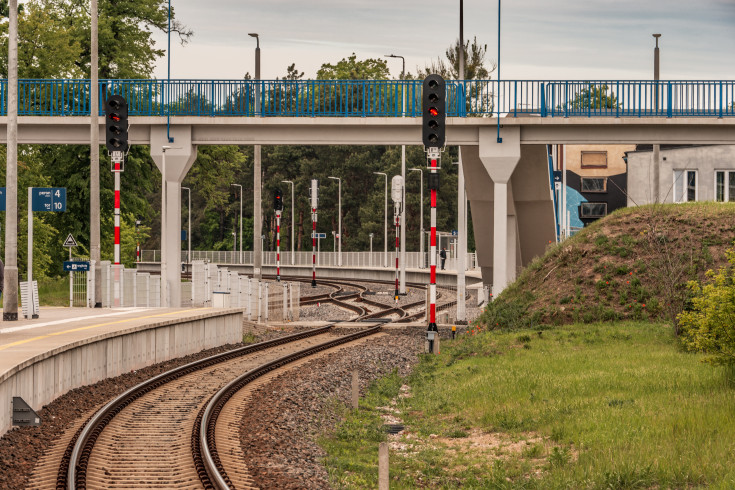 peron, linia kolejowa, modernizacja, stacja, kładka, tor, Hajnówka, KPO, wąskie gardło, łuk