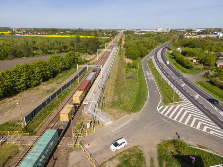 CEF, E20, Sklęczki