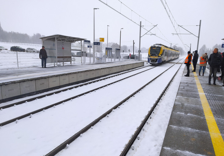 pasażer, peron, nowa infrastruktura, pociąg pasażerski, Program Przystankowy, Zator Park Rozrywki