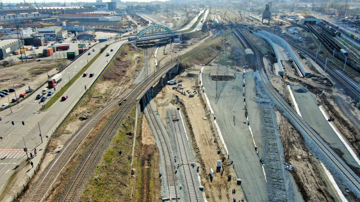 przewóz towarów, prace budowlane, Port Gdynia, nowa infrastruktura, ładunki