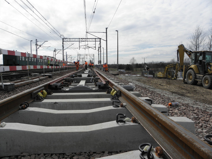 CMK, rozjazd, Pomorskie Przedsiębiorstwo Mechaniczno-Torowe, Centralna Magistrala Kolejowa, Psary, ALSTOM SmartDrive