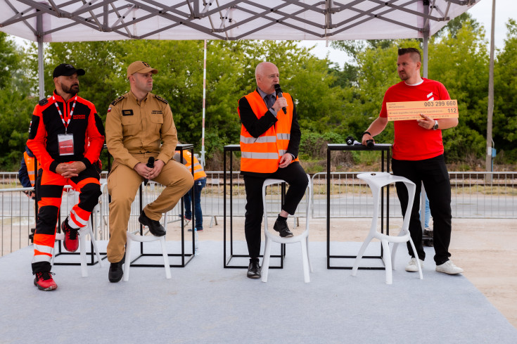 bezpieczny przejazd, symulacja, zderzenie, kampania społeczna, niebezpieczne zachowanie, symulacja zderzenia, ambasadorki bezpieczeństwa, ambasadorzy bezpieczeństwa