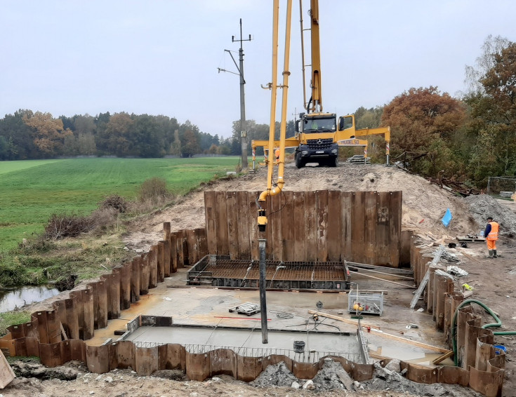 Kutno, LK16, LK15, nowa infrastruktura, nowy wiadukt kolejowy, most nad Solanką