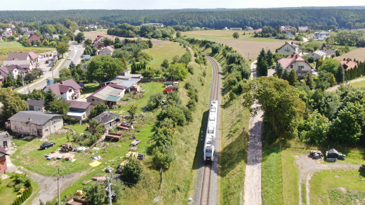 pociąg, Kartuzy, nowa infrastruktura, nowa linia kolejowa, Glinicz