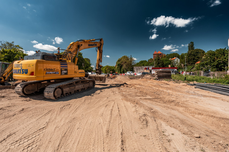 Kętrzyn, maszyna, LK38, KPO, inwestycje w realizacji, roboty budowlane