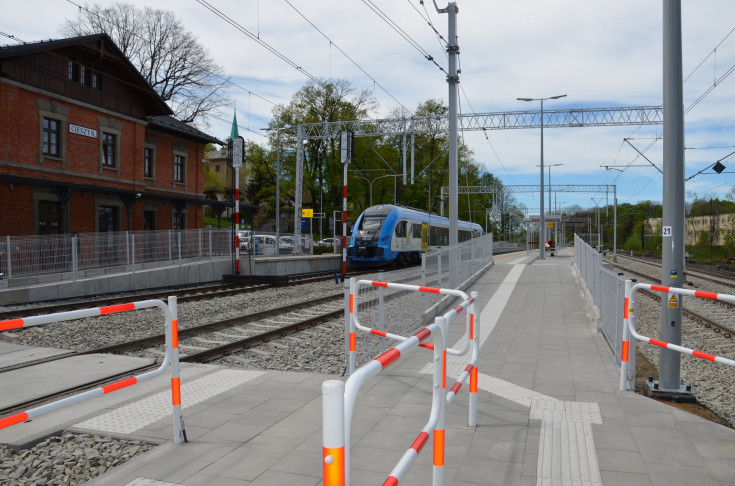 dworzec kolejowy, Cieszyn, nowa pochylnia, nowa infrastruktura, dojście na peron