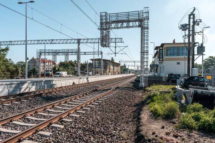 peron, stacja, tor, nastawnia, modernizacja stacji, Ostróda, KPO, roboty budowlane, warmińsko-mazurskie