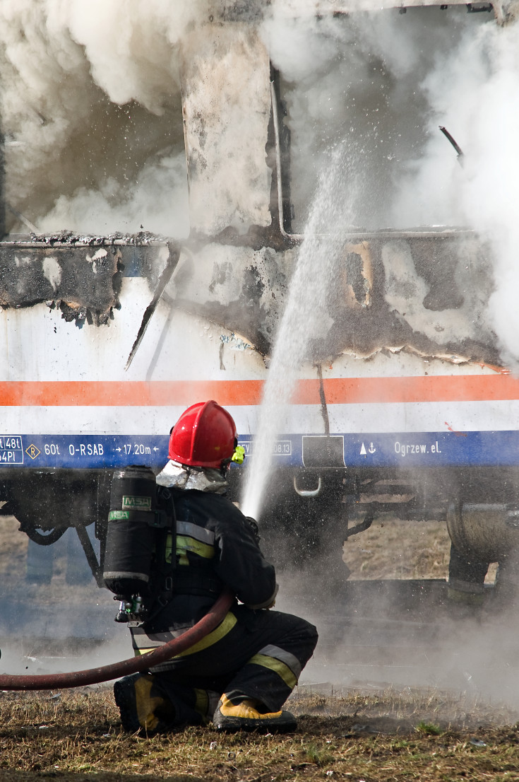 bezpieczeństwo, Legnica, PKP Intercity, straż pożarna, ratownictwo techniczne, awaria, ratownictwo, PKP Cargo, ćwiczenia, pożar, ogień, gaszenie pożaru