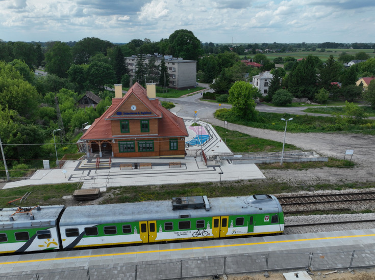 peron, pociąg, przystanek, LK26, Zajezierze