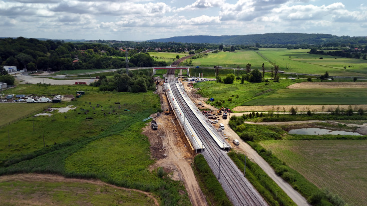 nowy przystanek, nowa infrastruktura, widok z lotu ptaka, Pisary, pociąg osobowy