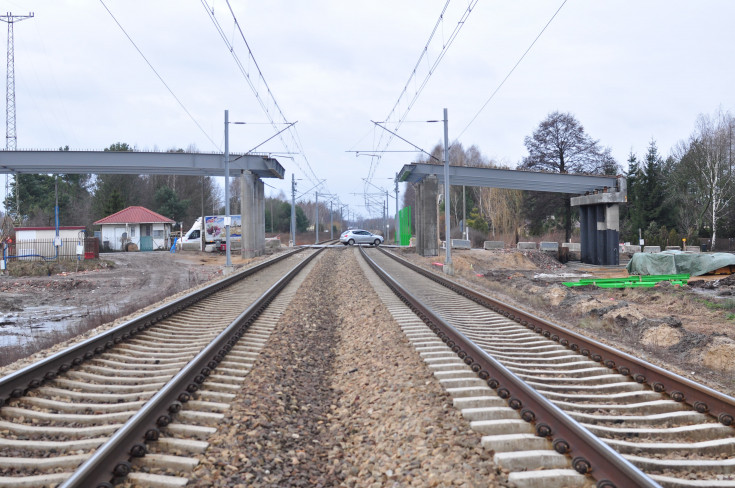 linia kolejowa, wiadukt, modernizacja, skrzyżowanie bezkolizyjne, LK1, Jaktorów, tor, inwestycja