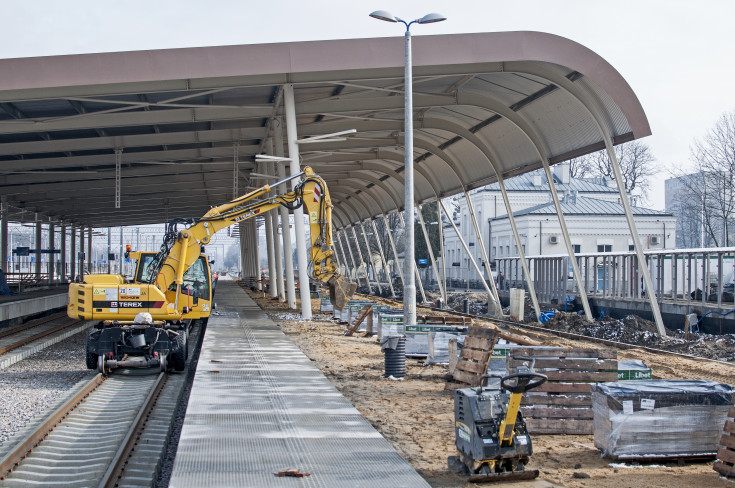 pasażer, peron, modernizacja, Łódź, pociąg, wiata, Łódź Widzew, Łódzka Kolej Aglomeracyjna, ŁKA