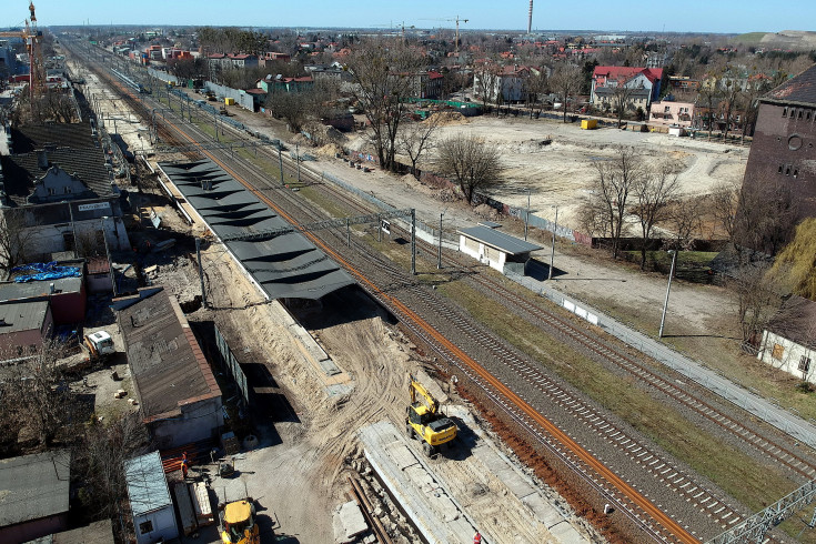 Łącząc Europę, LK447, Pruszków, Brwinów, Parzniew, linia aglomeracyjna