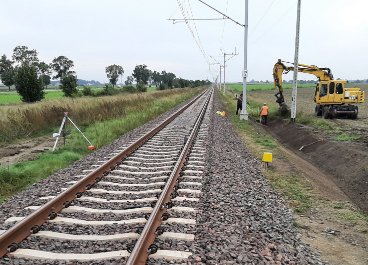 Łęczyca, Ozorków, nowa infrastruktura pasażerska, prace porządkowe