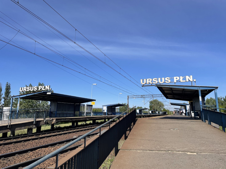 wiata, przystanek, Warszawa Ursus Północny