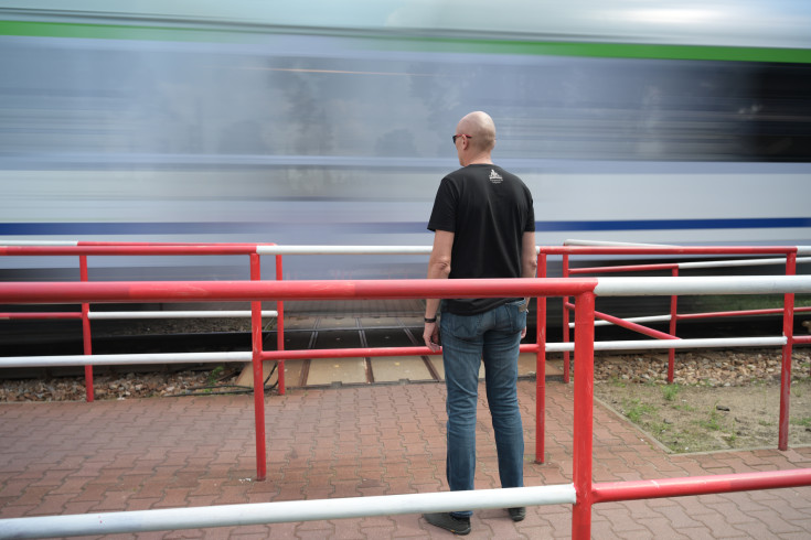 bezpieczeństwo, krzyż św. Andrzeja, Józefów, przejście pieszo-rowerowe