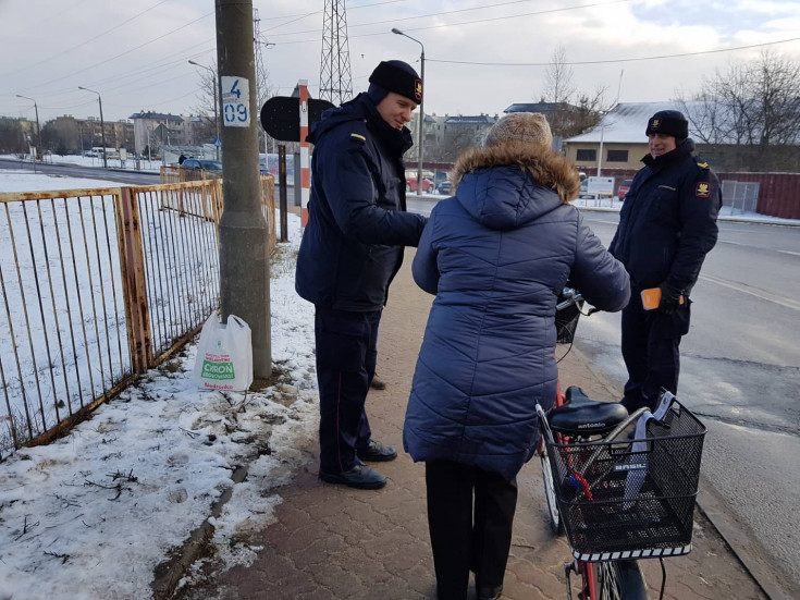 akcja ulotkowa, szlaban na ryzyko, Legionowo, żółta naklejka, ferie zimowe