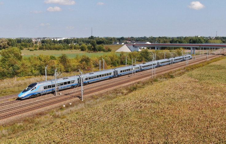 CMK, Pendolino, tor, pociąg osobowy