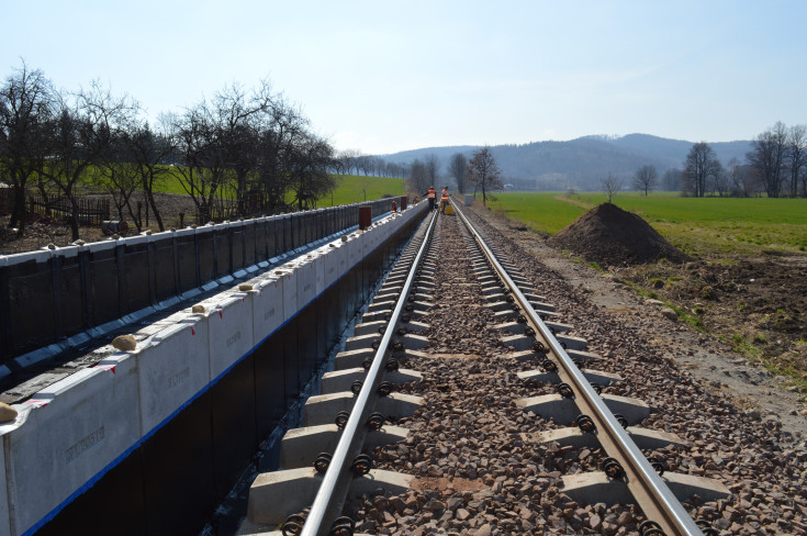 stacja, Jedlina Zdrój, Burkatów, LK285, Świdnica Kraszowice, budowa przystanku