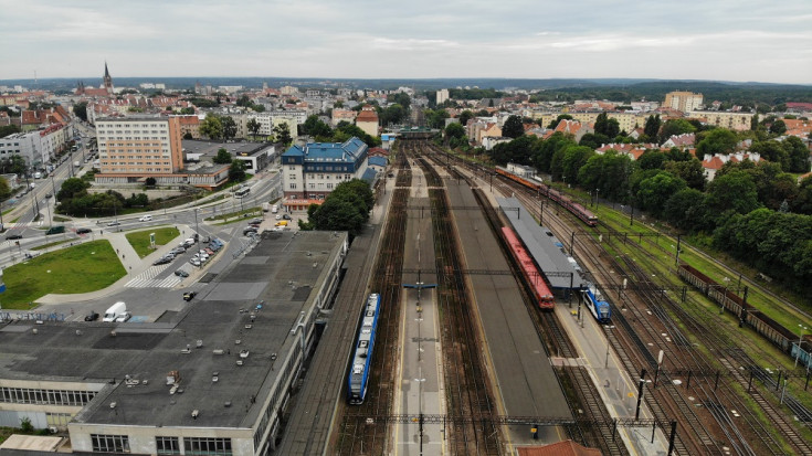 peron, stacja, dworzec kolejowy, Olsztyn Główny, tor