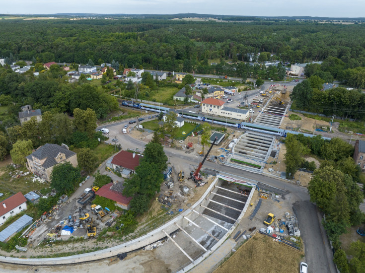 wiadukt kolejowy, nowa infrastruktura, Kobylnica, widok z lotu ptaka