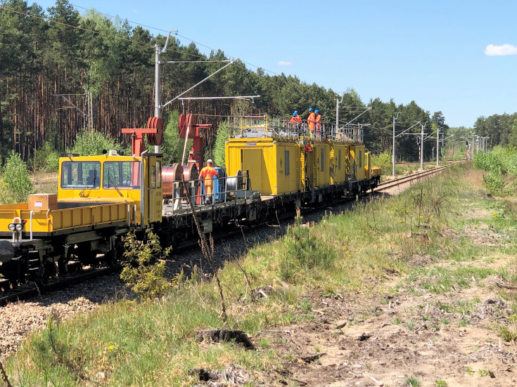 Radom, Radzice, wymiana sieci trakcyjnej, LK22