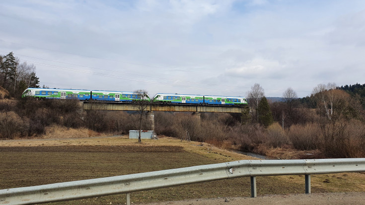 LK108, pociąg pasażerski, Krościenko, Uherce