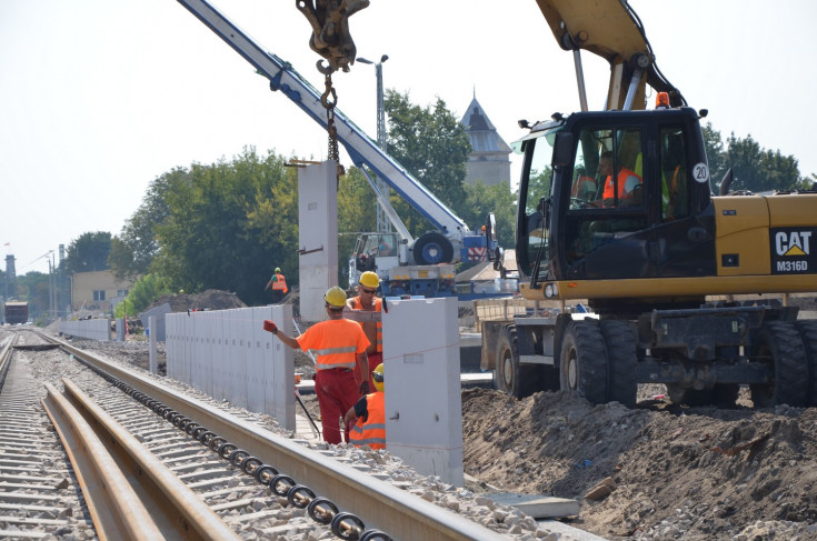 modernizacja, LK7, Otwock, nowy wiadukt, ruch pociągów, nowa stacja