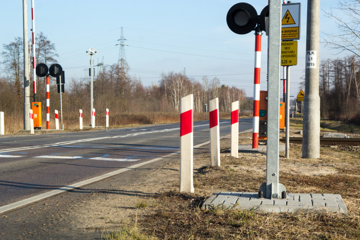 przejazd kolejowo-drogowy, POIiŚ 2014-2020, świętokrzyskie, modernizacja przejazdu, Połaniec, zmodernizowany przejazd, Osiecka