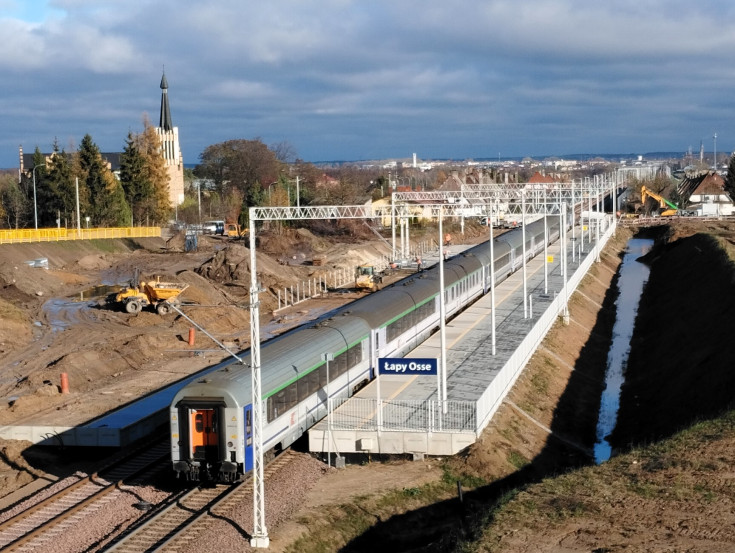 peron, nowa infrastruktura, pociąg pasażerski, Łapy Osse