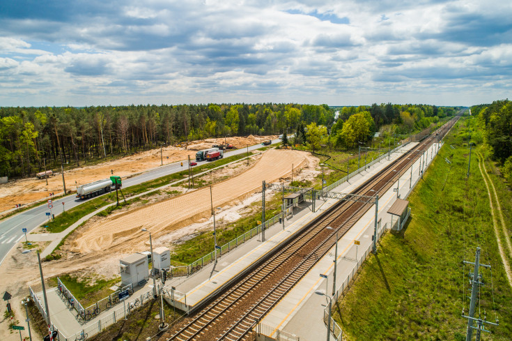 Sadowne, E75, Rail Baltica, Czyżew, Topór