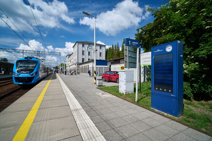 peron, pociąg, informacja pasażerska, śląskie, Rybnik, KPO, nowy wyświetlacz, CSDIP