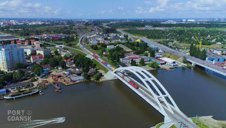 Port Gdańsk, przewóz towarów, Port Gdynia