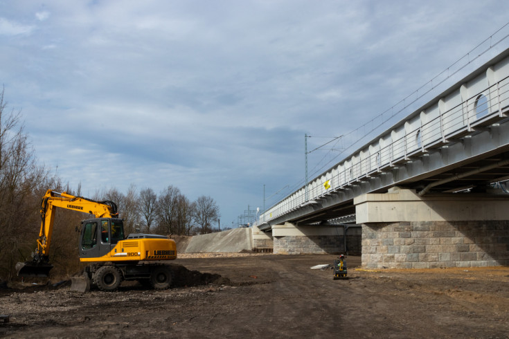 most, Rail Baltica, przewóz towarów