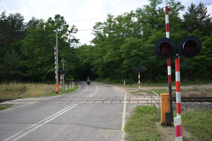 bezpieczeństwo, przejazd kolejowo-drogowy, sygnalizacja, rogatka, Władzin