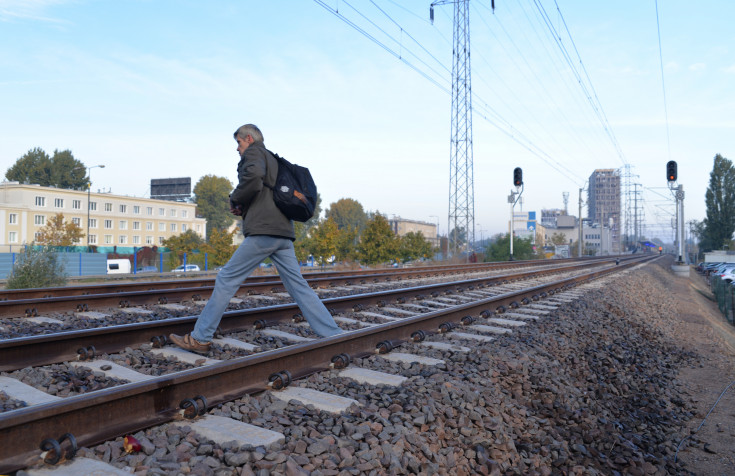 SOK, Straż Ochrony Kolei, bezpieczny przejazd, bezpieczeństwo, akcja ulotkowa, dzikie przejście, pracownicy, patrol SOK